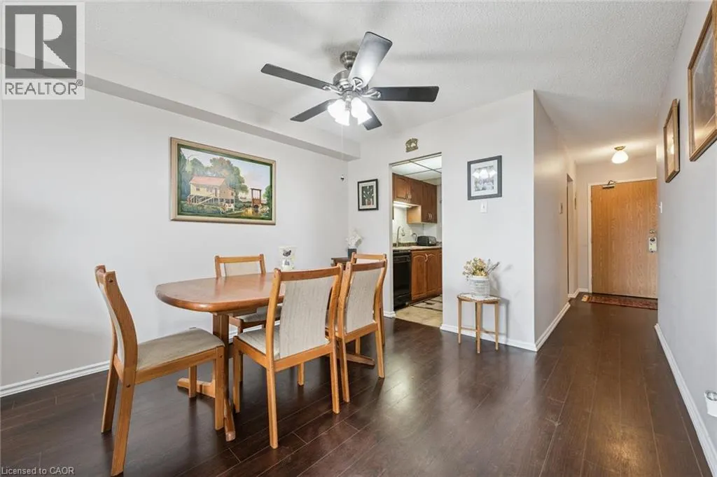 4 LISA Street Unit# 707, #707