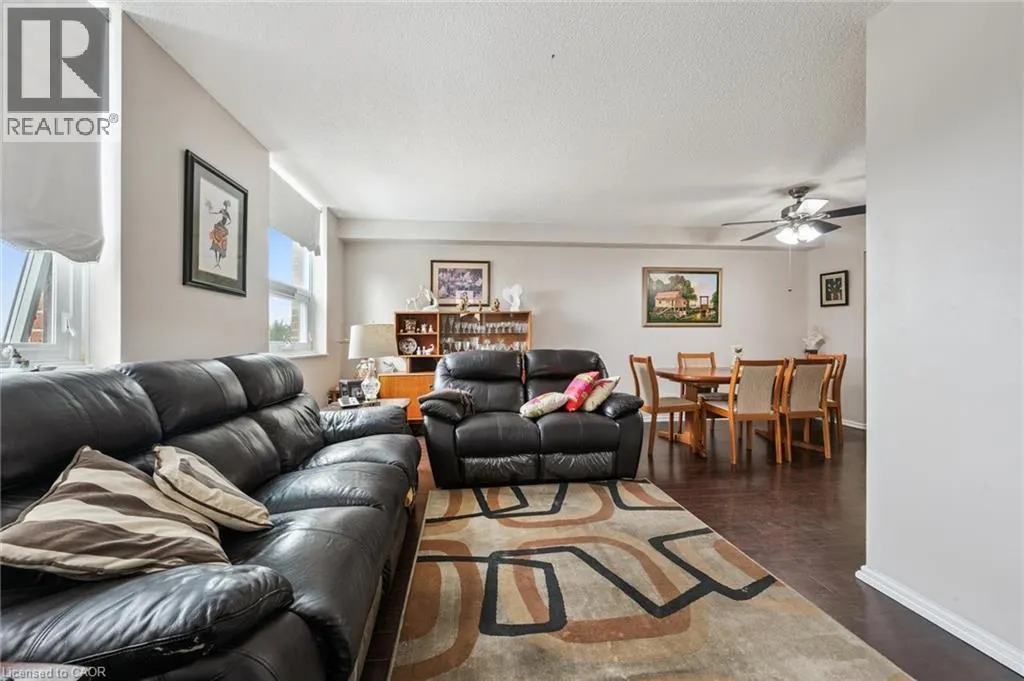 4 LISA Street Unit# 707, #707