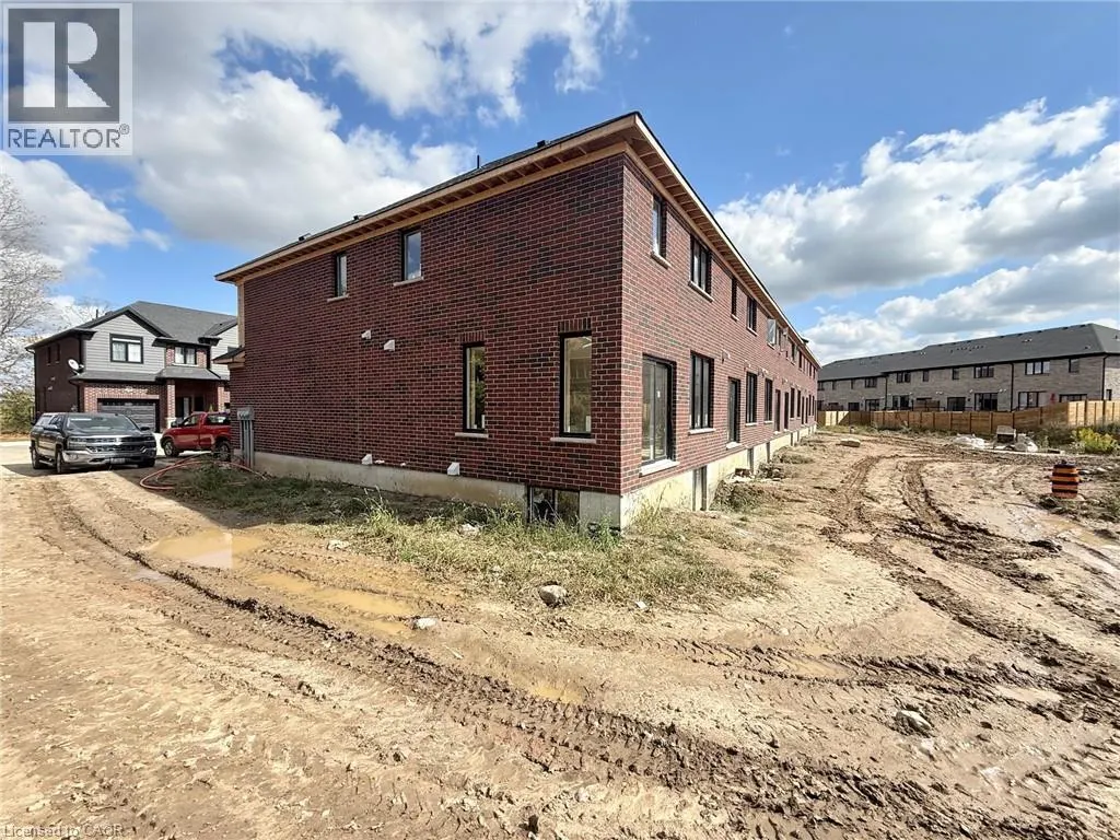 40 WALKER Road Unit# 42, #42