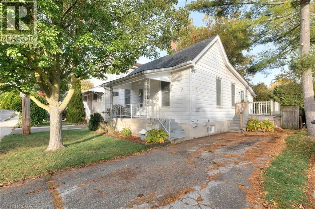 4 FRANCIS Street
