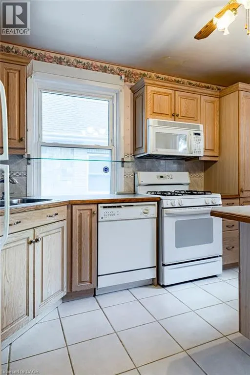8 SYLVIA Crescent