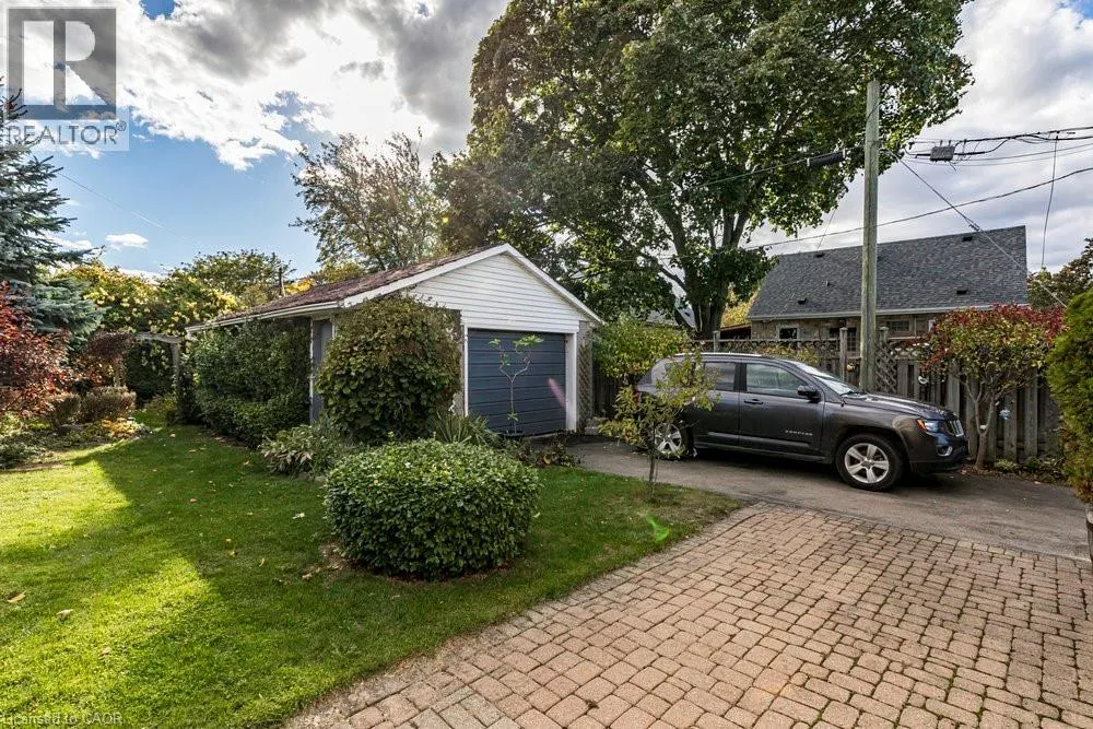 8 SYLVIA Crescent