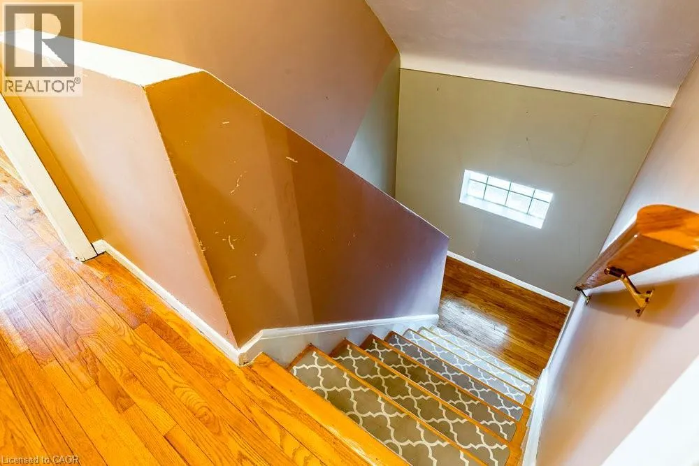 8 SYLVIA Crescent