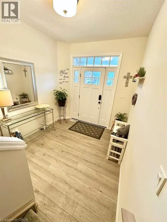 30 LIVINGSTON Drive