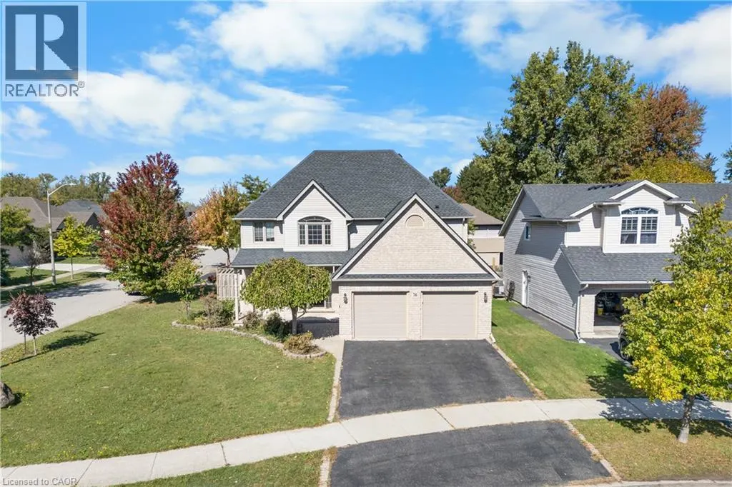 76 ROCHELLE CRESCENT Crescent
