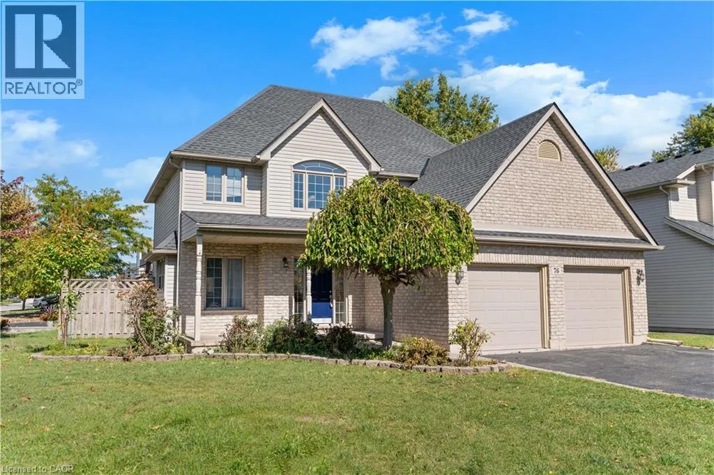 76 ROCHELLE CRESCENT Crescent