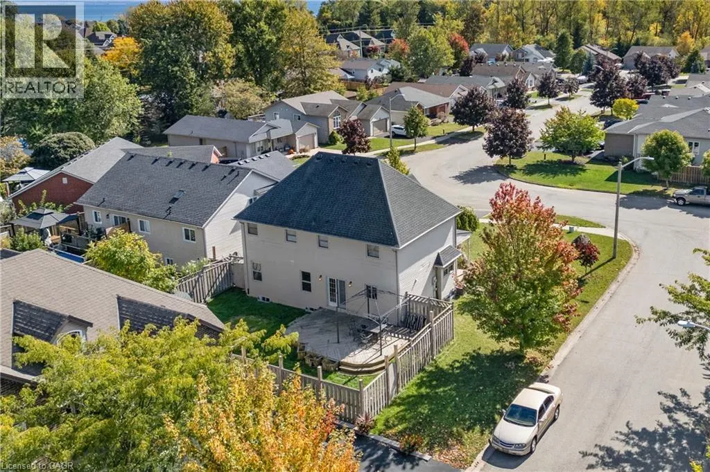 76 ROCHELLE CRESCENT Crescent