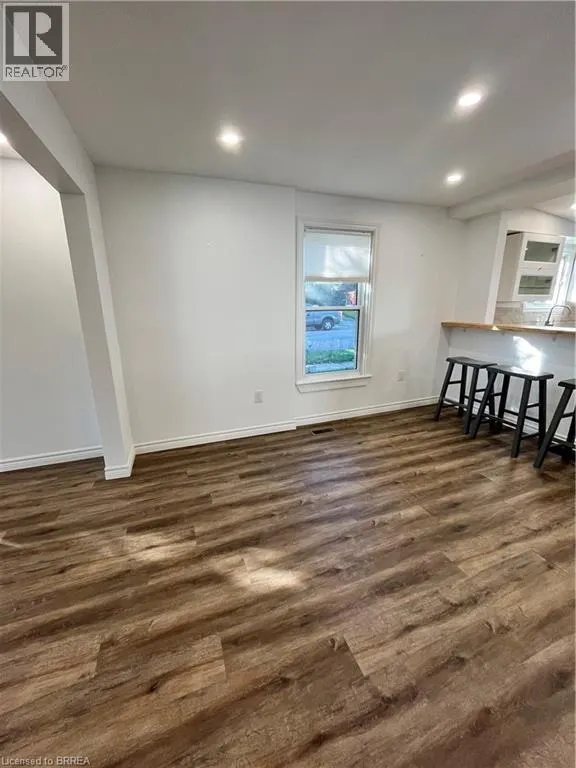 72 KING Lane