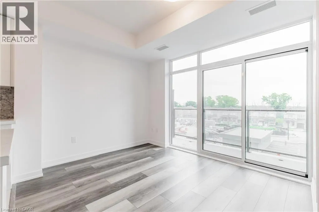 450 DUNDAS Street E Unit# 318, #318