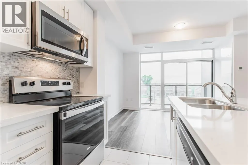 450 DUNDAS Street E Unit# 318, #318