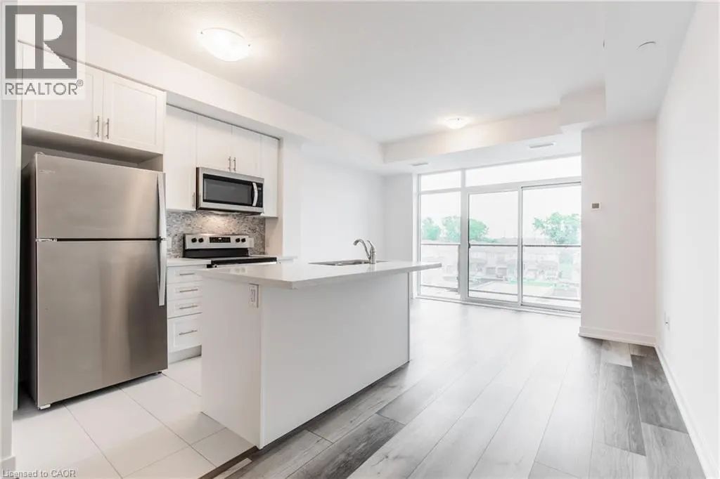 450 DUNDAS Street E Unit# 318, #318
