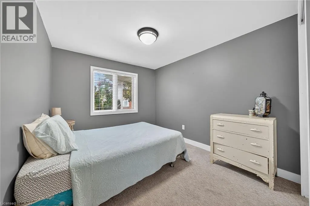 14 CHIPPEWA Street W