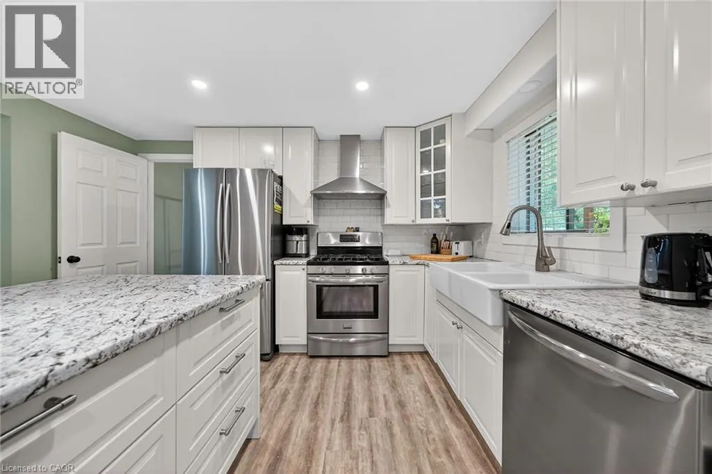 14 CHIPPEWA Street W