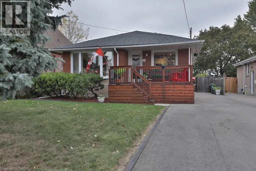 9 CHERYL Avenue