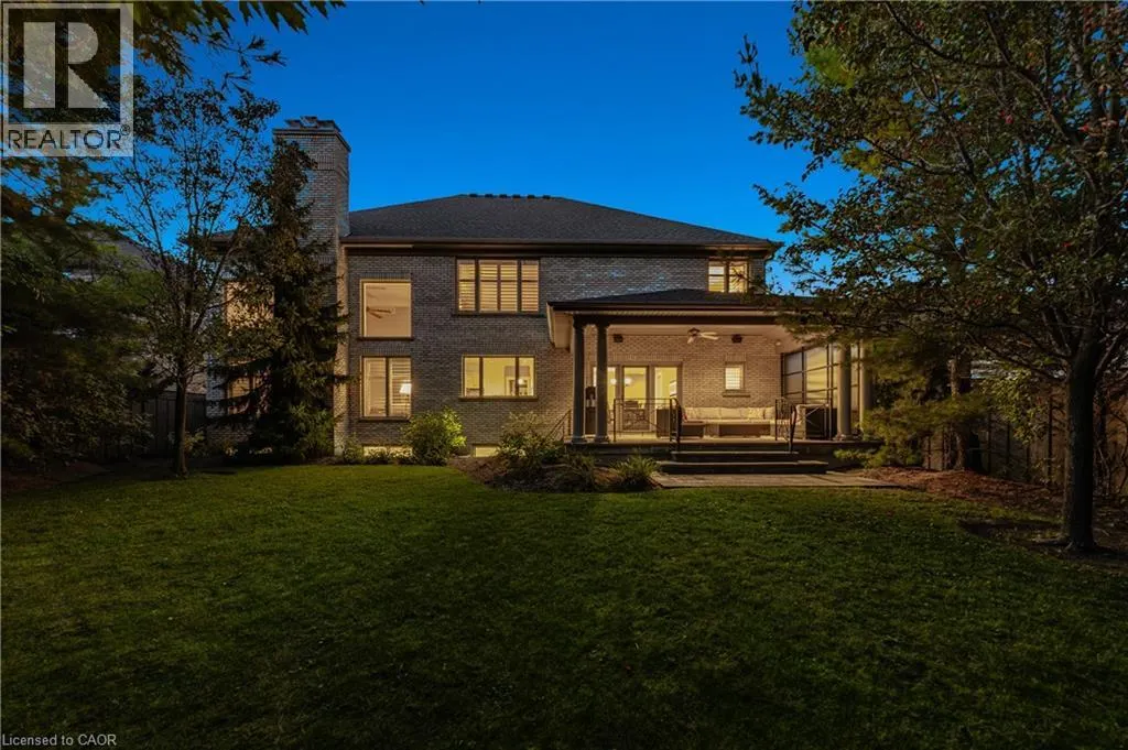 541 FALCONRIDGE Crescent