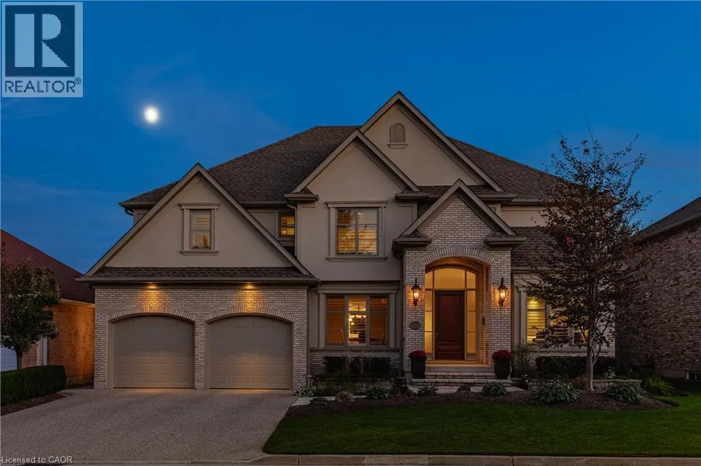 541 FALCONRIDGE Crescent