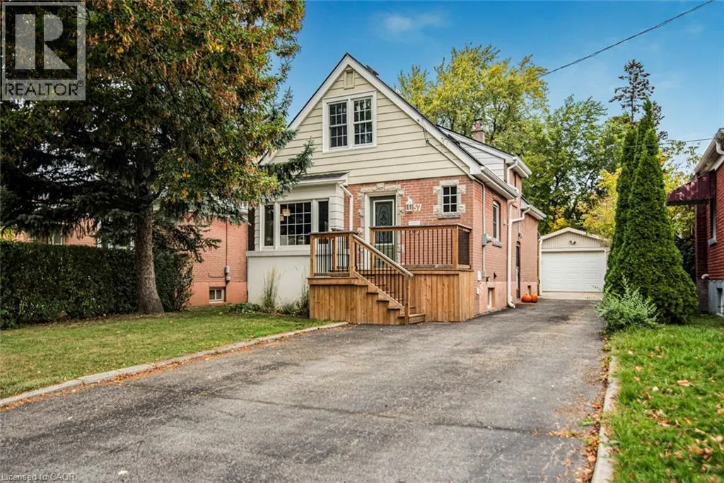 57 MACLENNAN Avenue