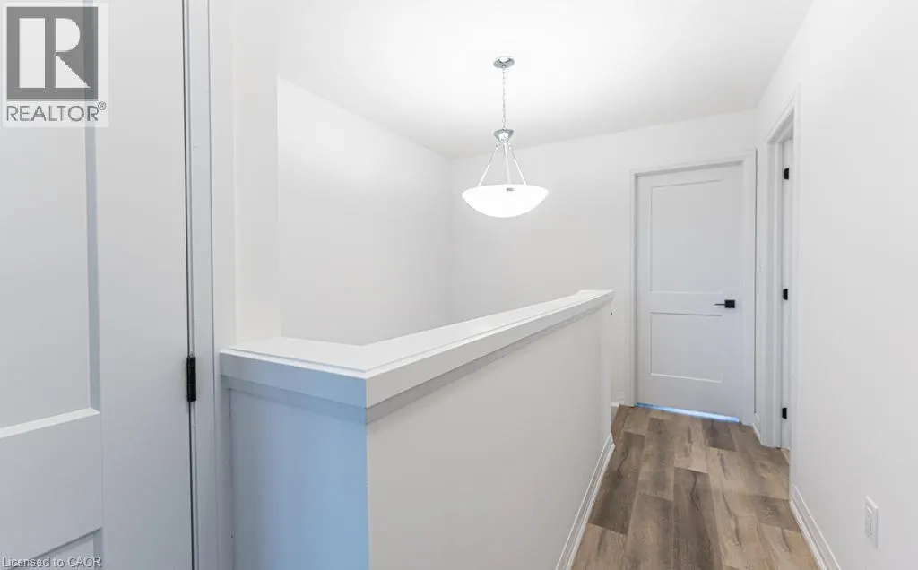 120 COURT Drive Unit# 5, #5