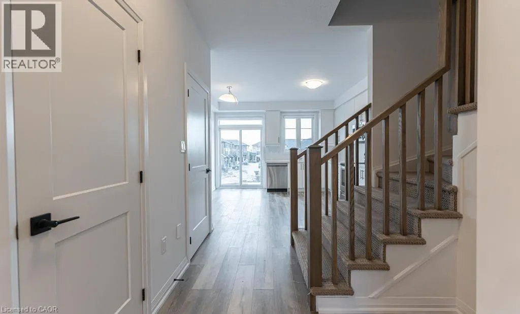 120 COURT Drive Unit# 5, #5