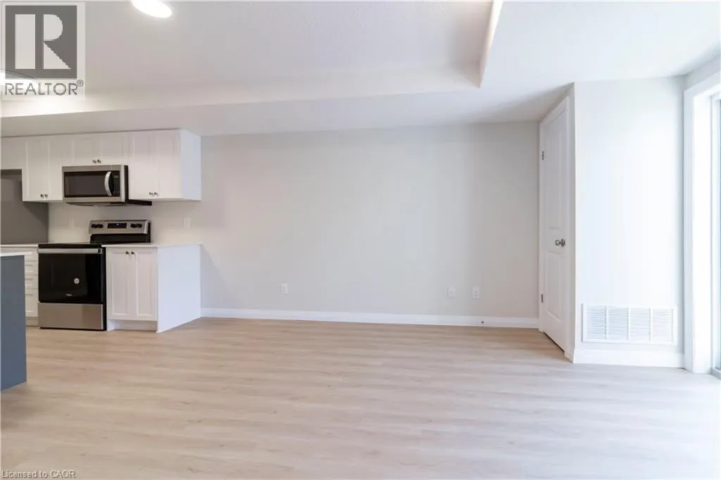 410 NORTHFIELD Drive W Unit# E8, #E8