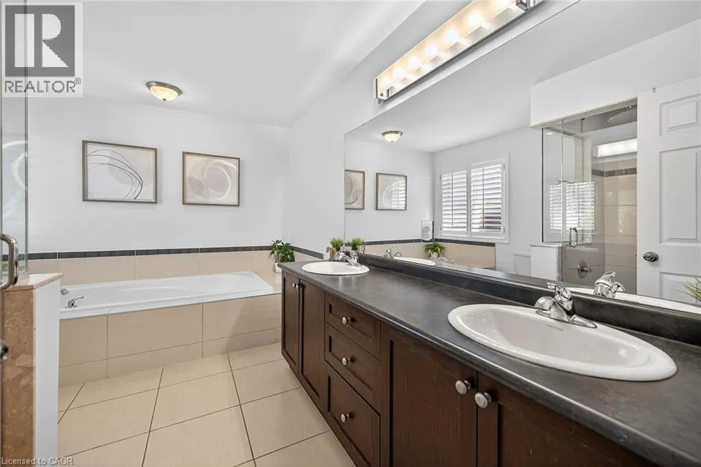 8 CHARTWELL Circle