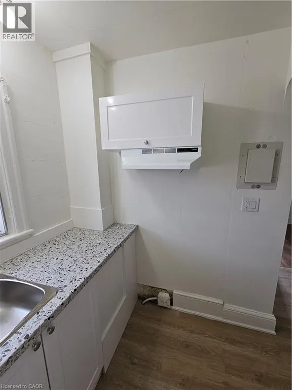 46 EAST Avenue Unit# 5, #5