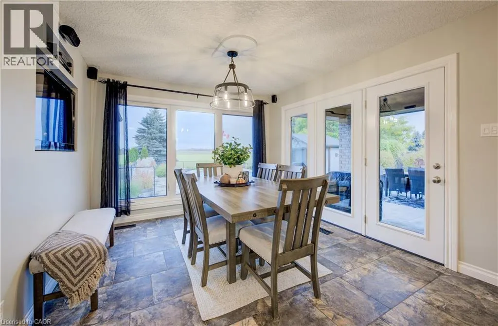 28 MUSSELMAN Crescent