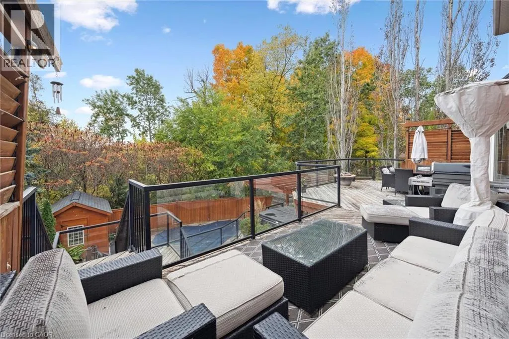 305 PINE VALLEY Drive