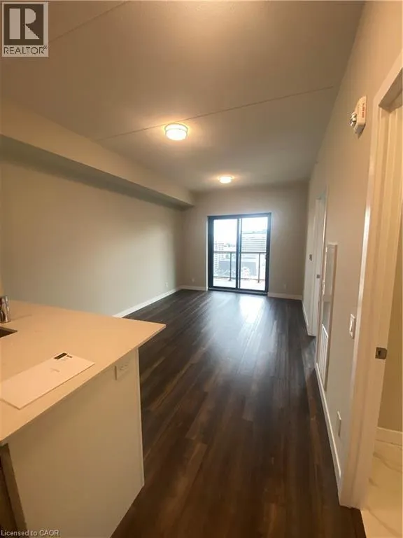 15 QUEEN Street S Unit# 913, #913
