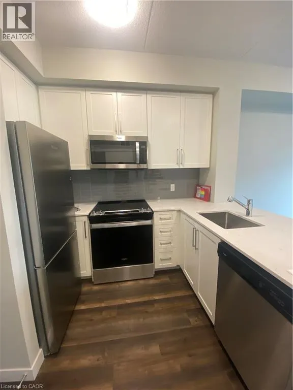 15 QUEEN Street S Unit# 913, #913