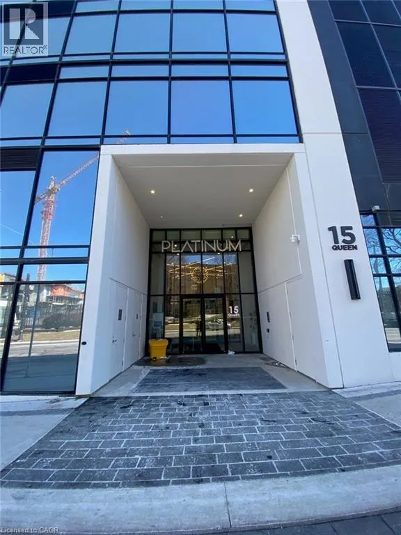 15 QUEEN Street S Unit# 913, #913