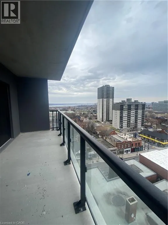 15 QUEEN Street S Unit# 913, #913
