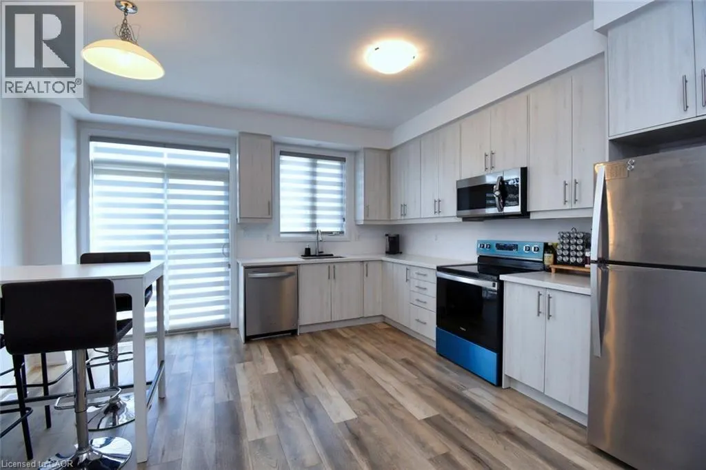 120 COURT Drive Unit# 66, #66