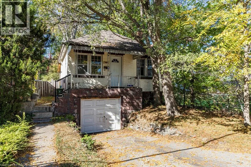 132 TOPE Crescent