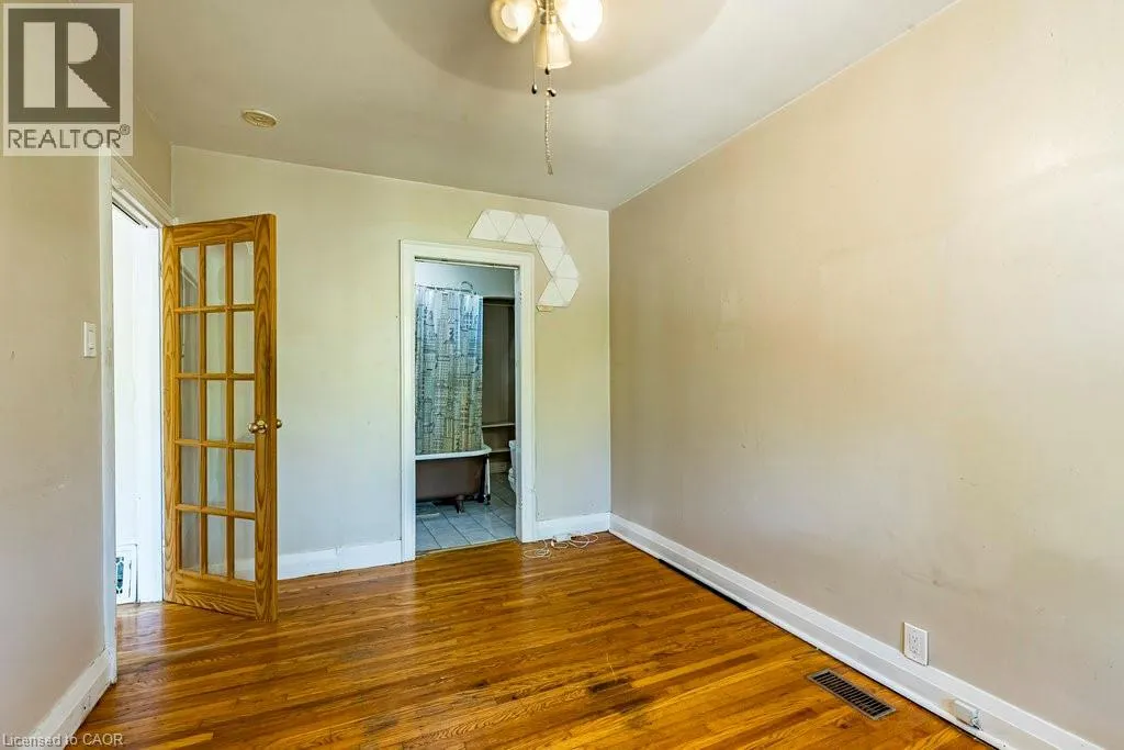 132 TOPE Crescent