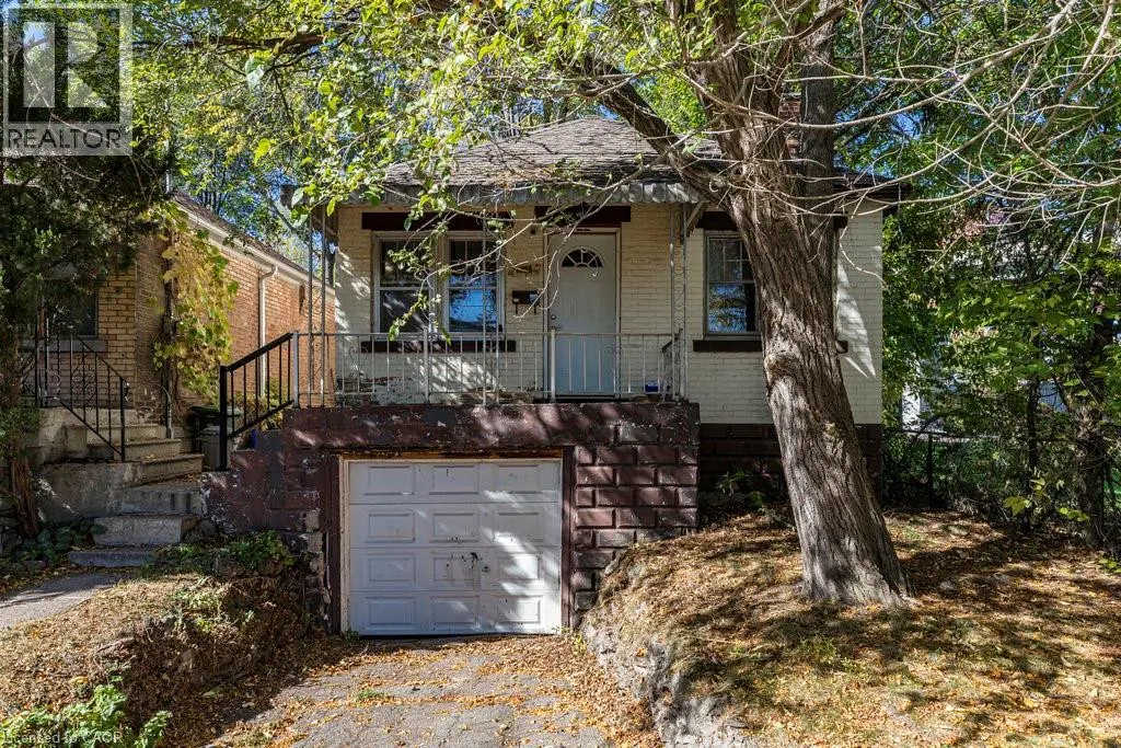 132 TOPE Crescent