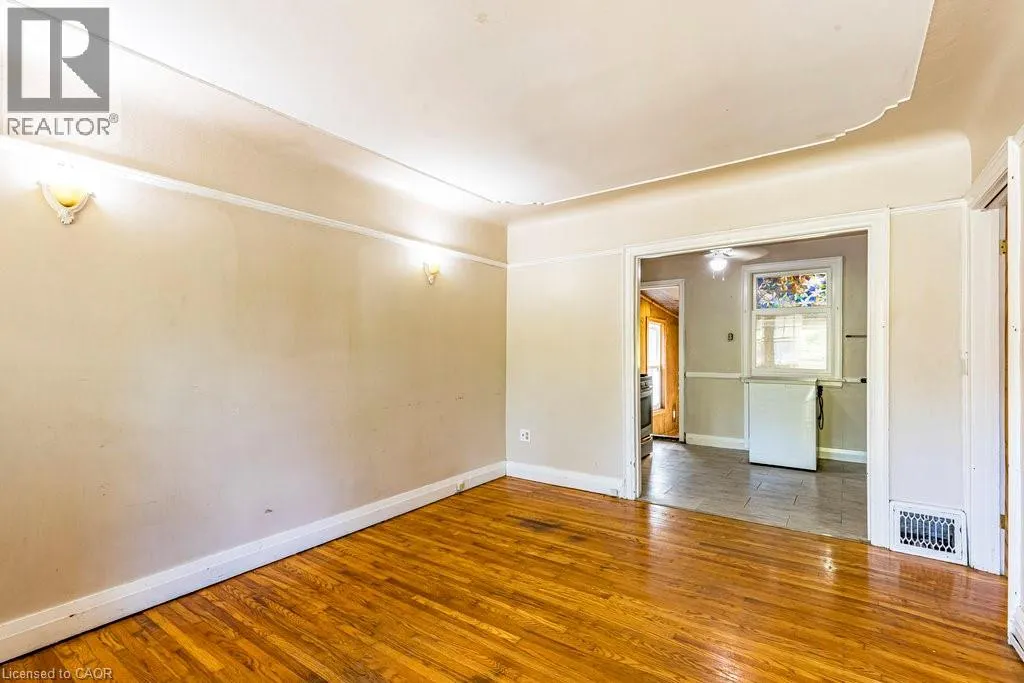 132 TOPE Crescent