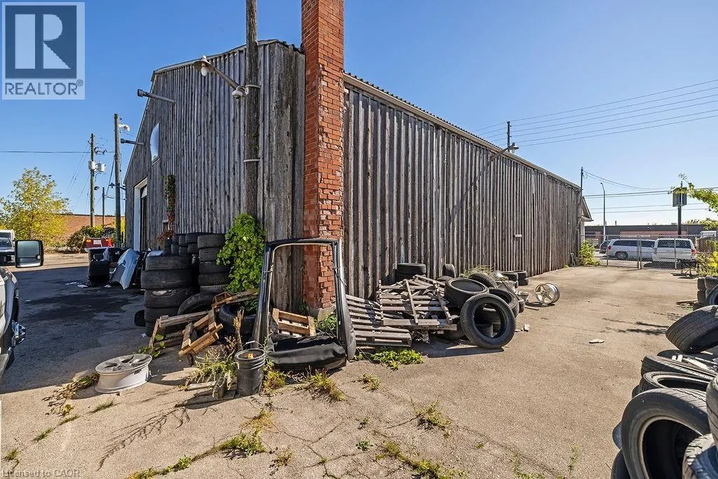 57 STEELES Avenue E