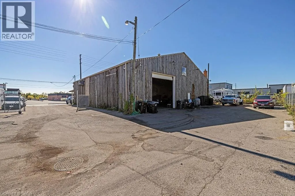 57 STEELES Avenue E