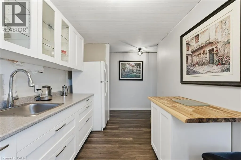 1755 KING Street E Unit# 9, #9