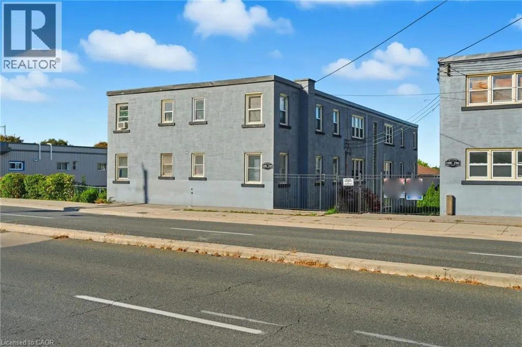 1755 KING Street E Unit# 9, #9