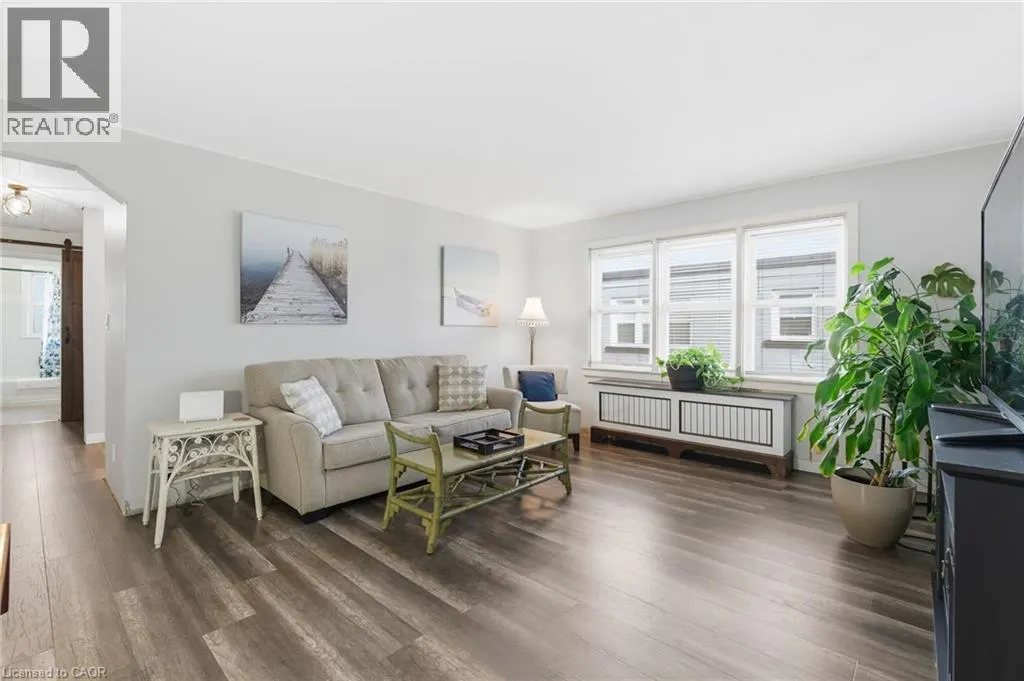 1755 KING Street E Unit# 9, #9