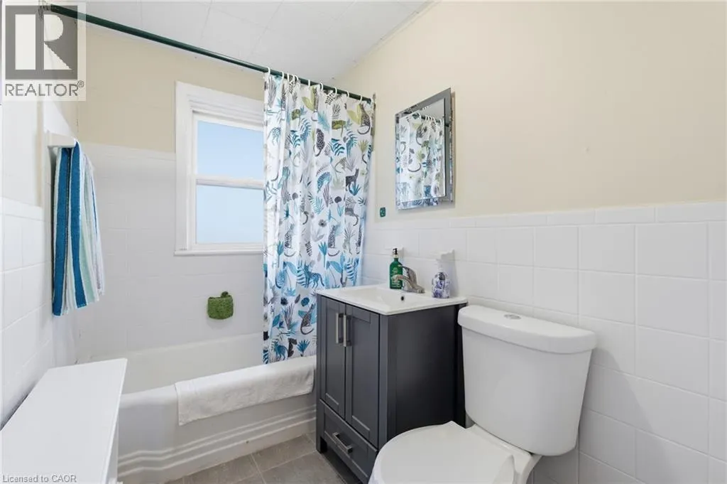 1755 KING Street E Unit# 9, #9