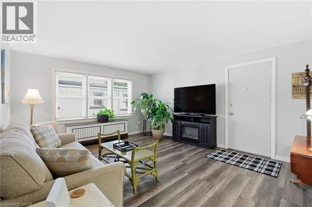 1755 KING Street E Unit# 9, #9