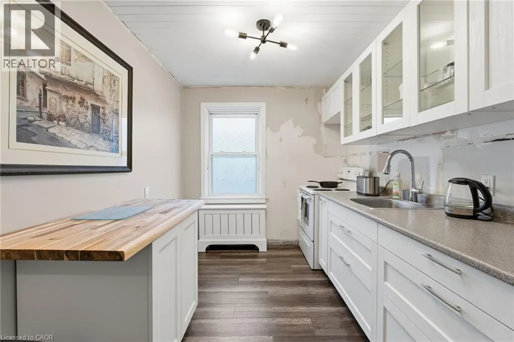 1755 KING Street E Unit# 9, #9