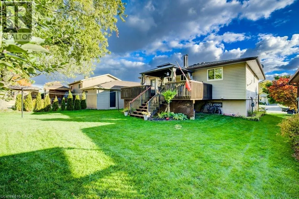 34 WILLOW GREEN Court