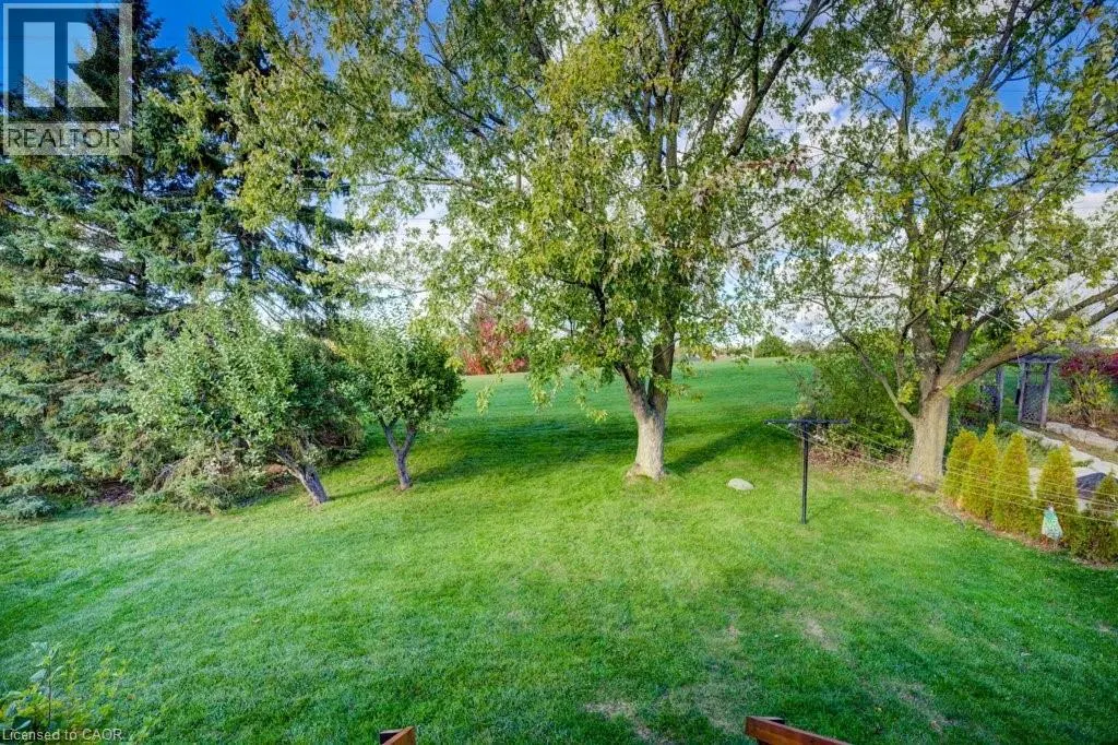 34 WILLOW GREEN Court