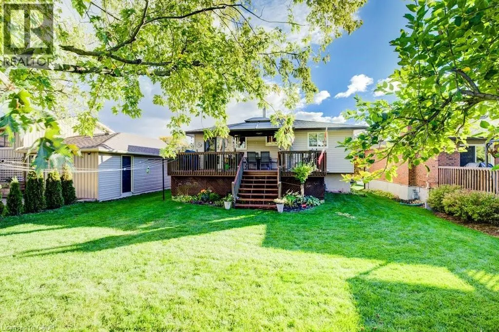 34 WILLOW GREEN Court