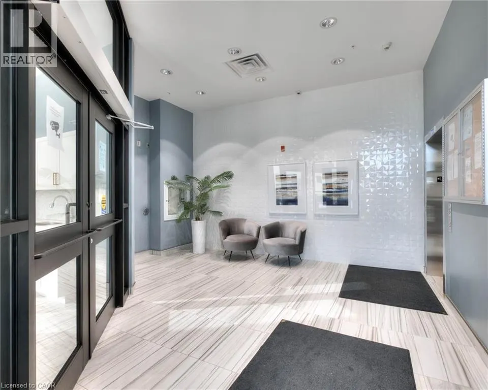 195 COMMONWEALTH STREET Street Unit# 210, #210