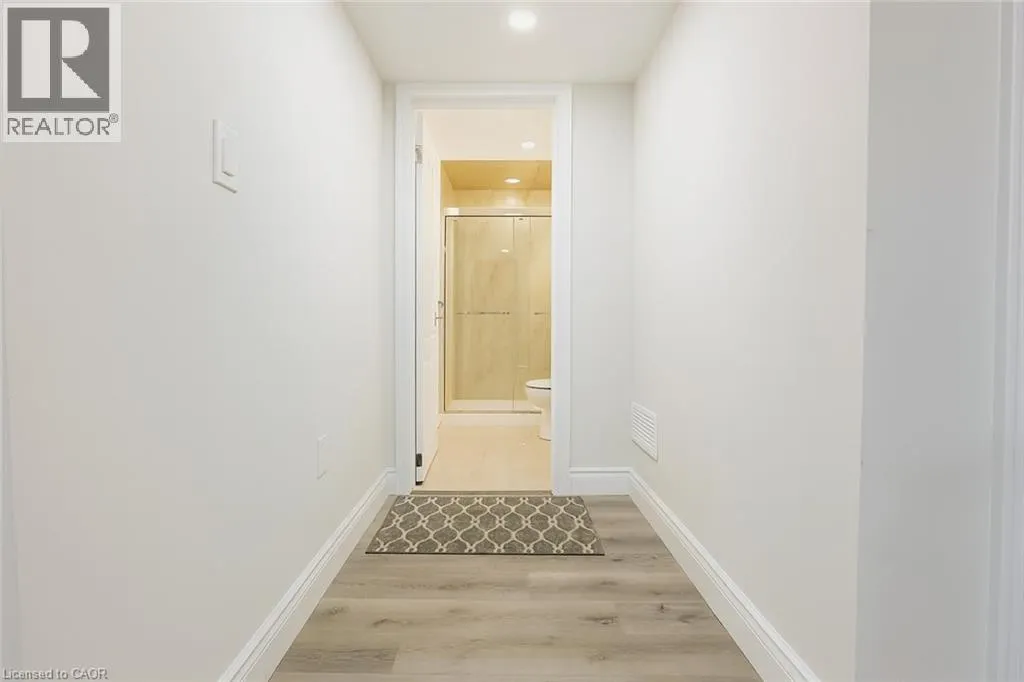 19 SASSAFRAS Street Unit# Lower, #Lower